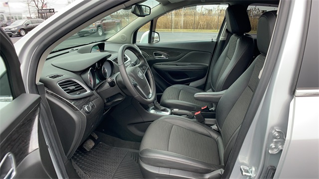 Used 2016 Silver Buick Base image 5