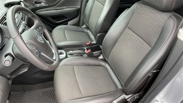 Used 2016 Silver Buick Base image 31
