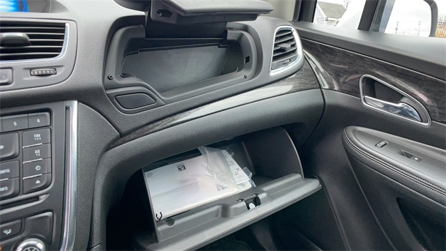 Used 2016 Silver Buick Base image 29