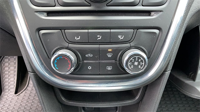 Used 2016 Silver Buick Base image 25