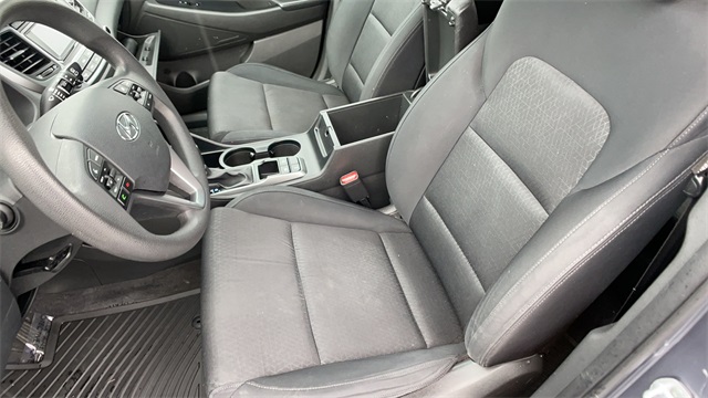 Used 2016 Gray Hyundai SE image 30