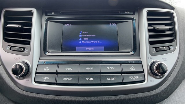 Used 2016 Gray Hyundai SE image 20