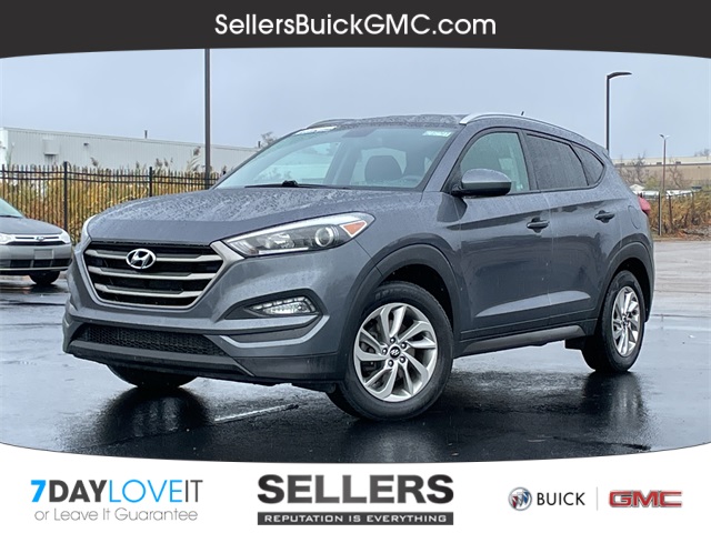 Used 2016 Gray Hyundai SE image 1