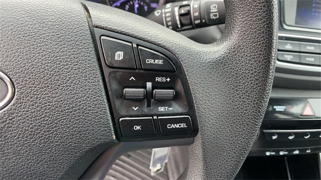 Used 2016 Gray Hyundai SE image 16