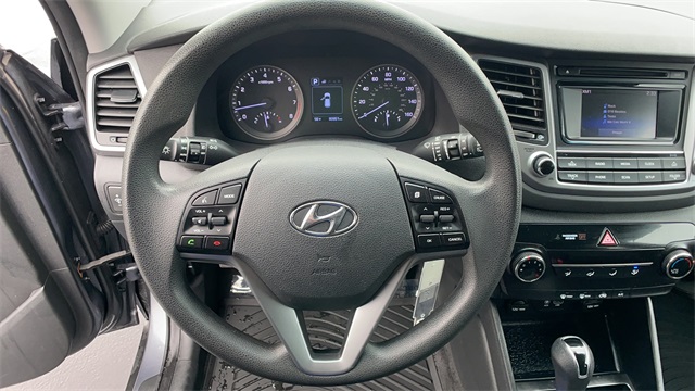 Used 2016 Gray Hyundai SE image 14