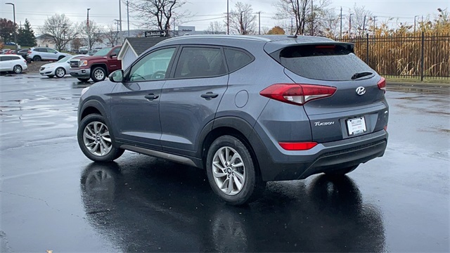 Used 2016 Gray Hyundai SE image 35