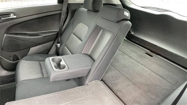 Used 2016 Gray Hyundai SE image 33