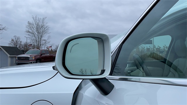 Used 2016 White Volvo T8 Momentum image 51