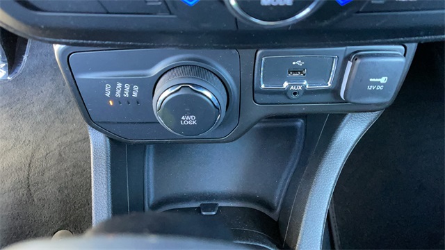 Used 2021 White Jeep Limited image 32