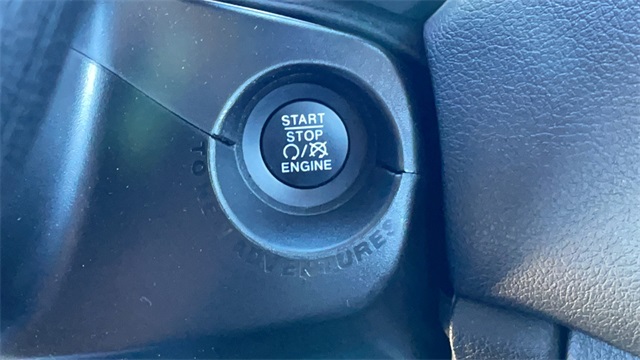 Used 2021 White Jeep Limited image 19