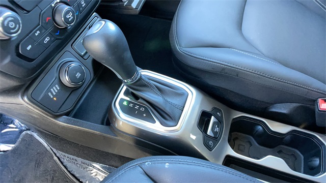 Used 2021 White Jeep Limited image 33