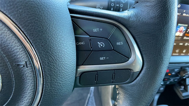 Used 2021 White Jeep Limited image 17