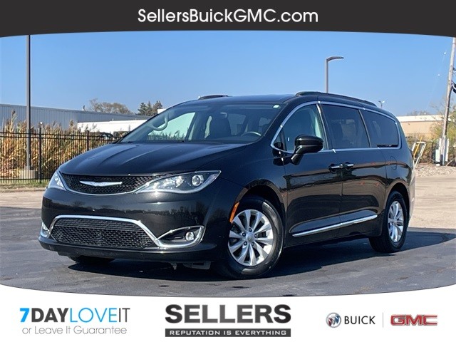 2017 Chrysler Pacifica Touring L