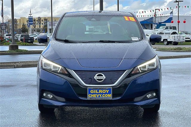 Used 2018 Blue Nissan SL image 9