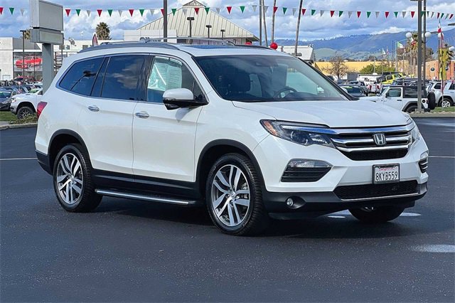 Used 2018 Honda Touring image 8