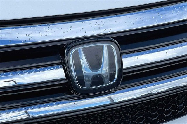 Used 2018 Honda Touring image 41