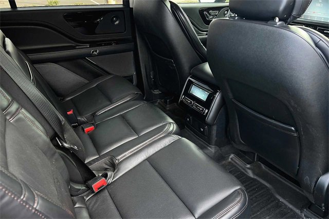 Used 2020 Lincoln Reserve image 22