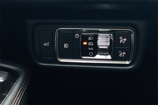 Used 2020 Lincoln Reserve image 39