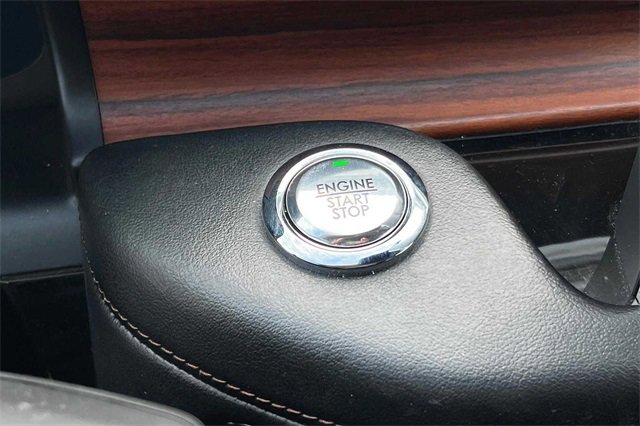 Used 2020 Lincoln Reserve image 33