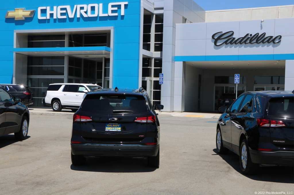 Used 2016 Nissan S image 40