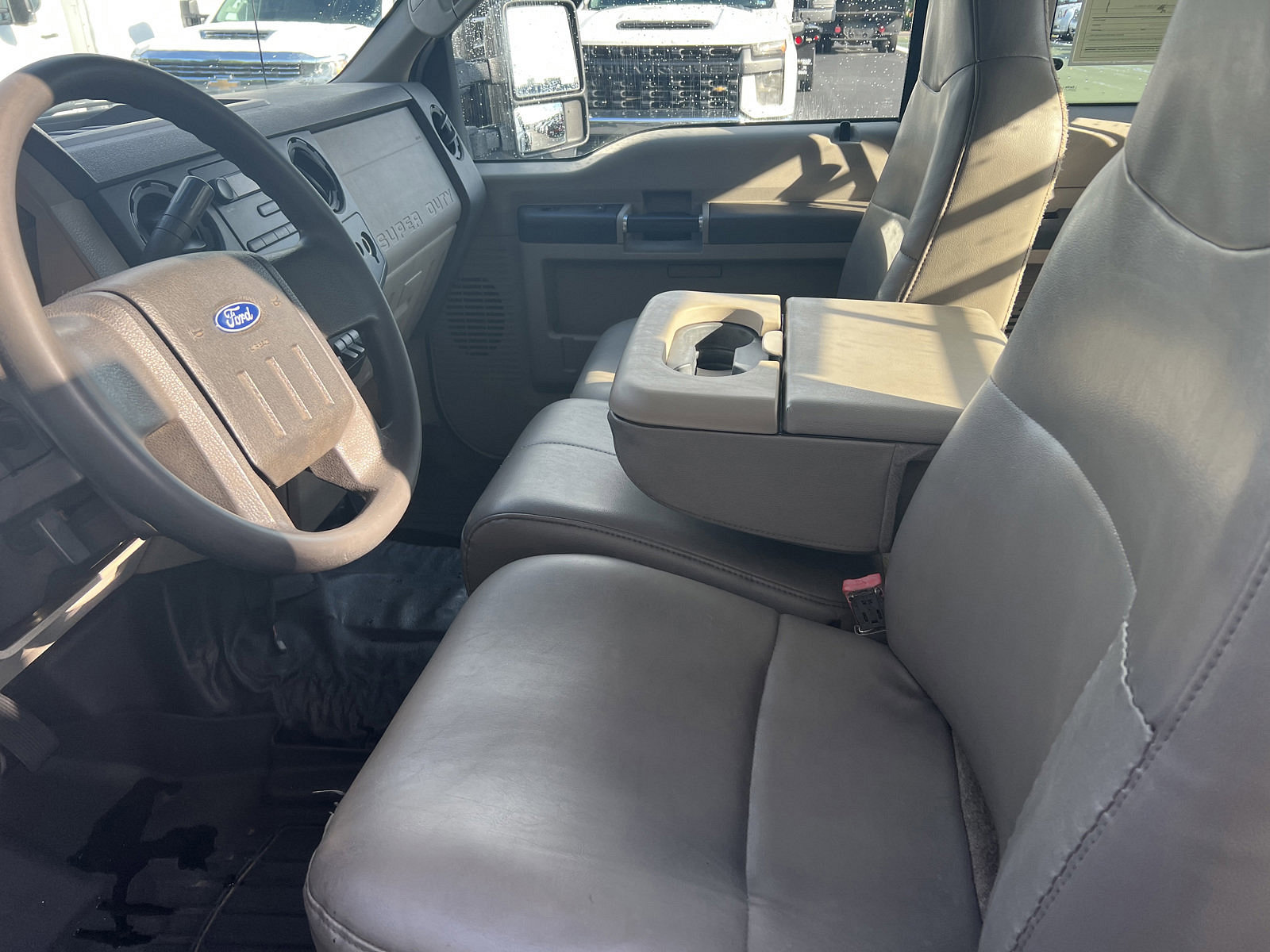 PreOwned 2008 Ford F550 4×4 Diesel 11ft Flatbed Hauler Extended Cab