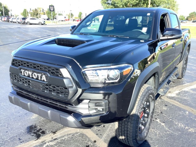 Pre-Owned 2019 Toyota Tacoma 4WD SR