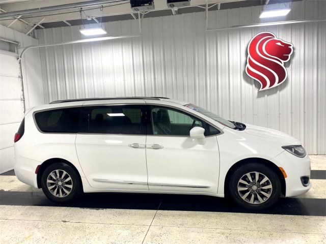 Pre-Owned 2020 Chrysler Pacifica Touring L Plus