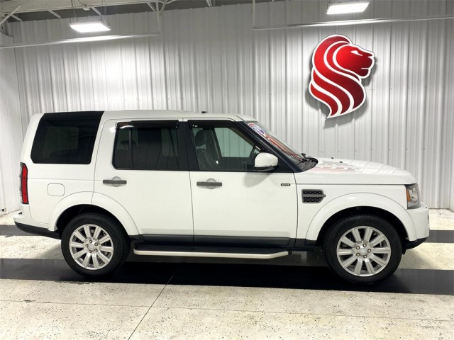 Pre-Owned 2016 Land Rover LR4