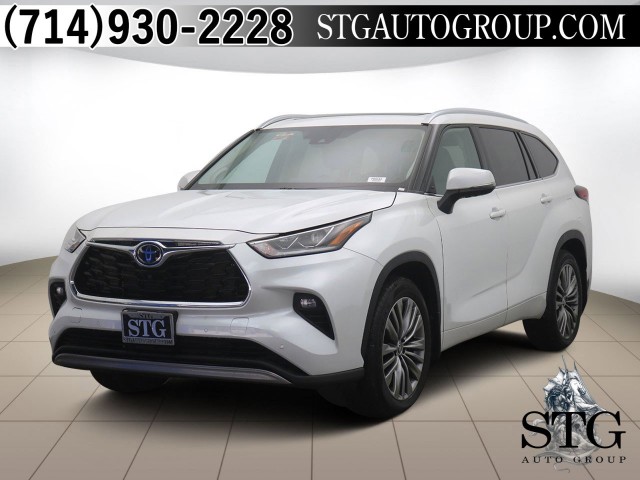 2022 Toyota Highlander Platinum