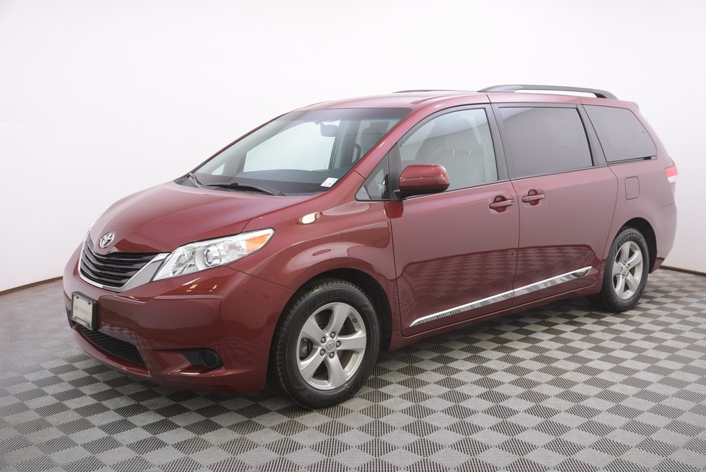 Used 2014 Toyota Sienna LE with VIN 5TDKK3DC5ES473132 for sale in Minnetonka, Minnesota