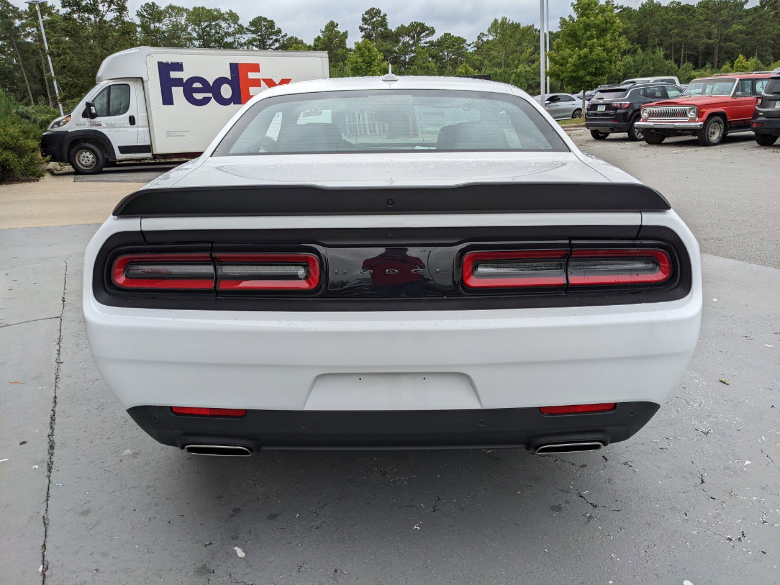 New 2022 White Knuckle Exterior Paint Dodge SXT image 6