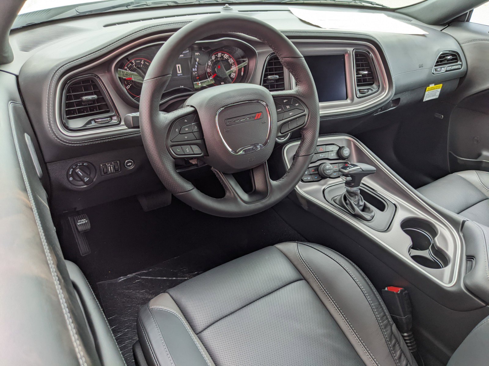 New 2022 White Knuckle Exterior Paint Dodge SXT image 10