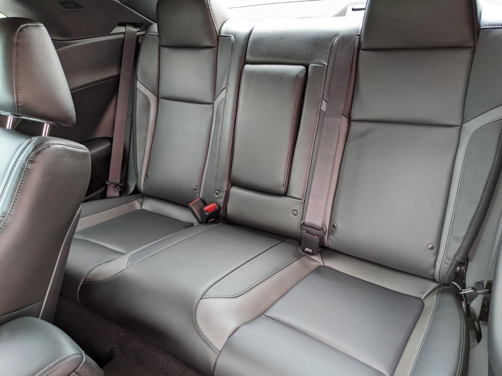 New 2022 White Knuckle Exterior Paint Dodge SXT image 27