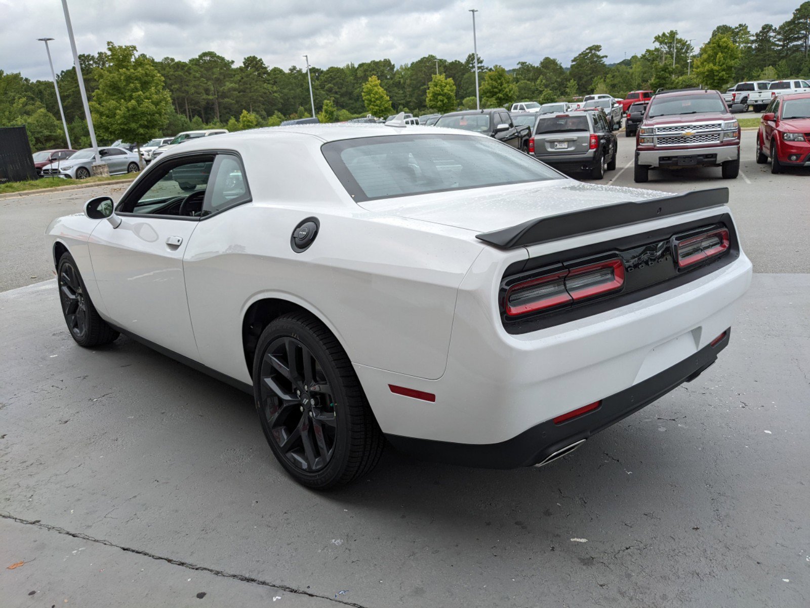 New 2022 White Knuckle Exterior Paint Dodge SXT image 5