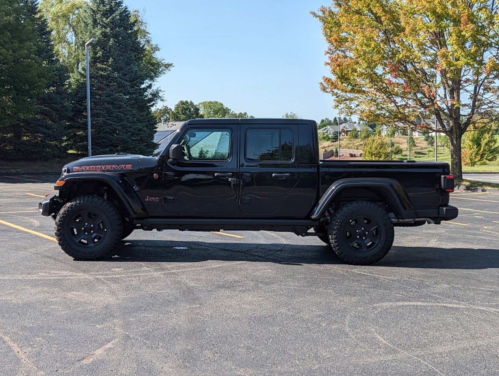 New 2022 Jeep Gladiator Mojave 4WD Standard Pickup Trucks in Urbandale