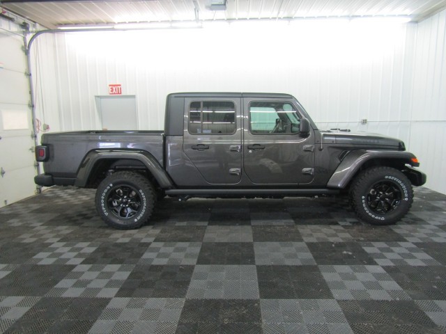 New 2022 Jeep Gladiator Willys