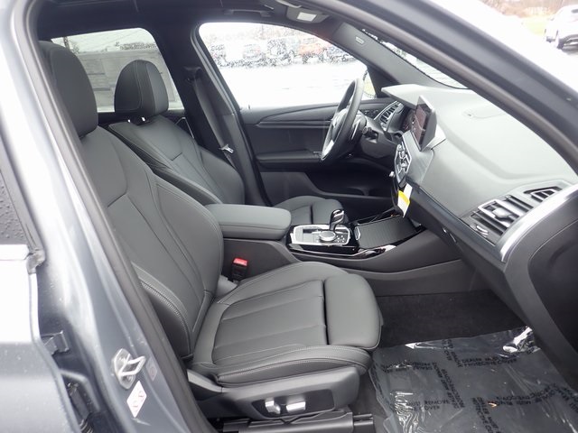 New 2023 Gray Metallic BMW xDrive30i image 16