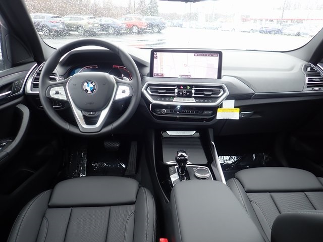New 2023 Gray Metallic BMW xDrive30i image 8