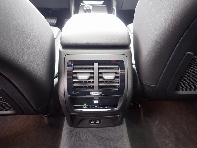 New 2023 Gray Metallic BMW xDrive30i image 36