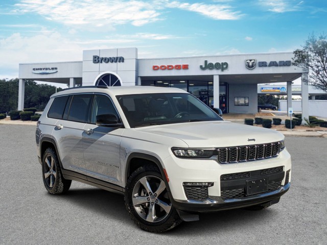 PRE-OWNED 2021 JEEP GRAND CHEROKEE L LIMITED WITH NAVIGATION & 4WD