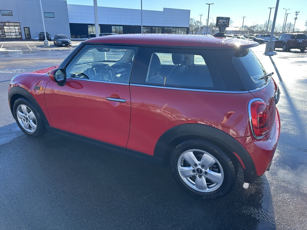 Used 2019 MINI Hardtop 2 Door  with VIN WMWXP5C51K2H91032 for sale in Saint Cloud, Minnesota