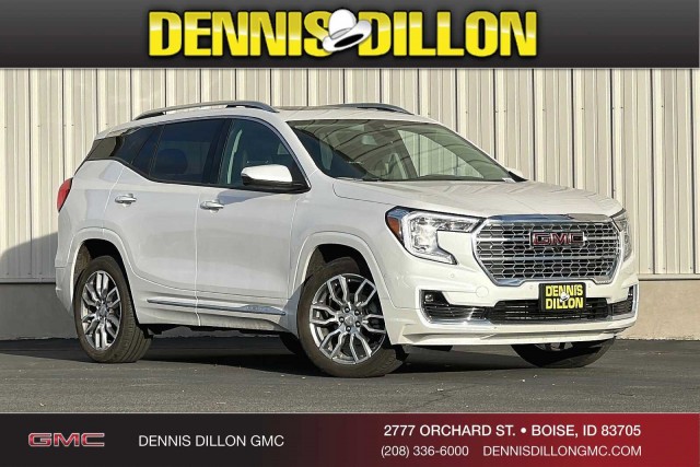 New 2022 GMC Terrain Denali