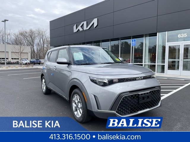 New 2023 Kia Soul LX