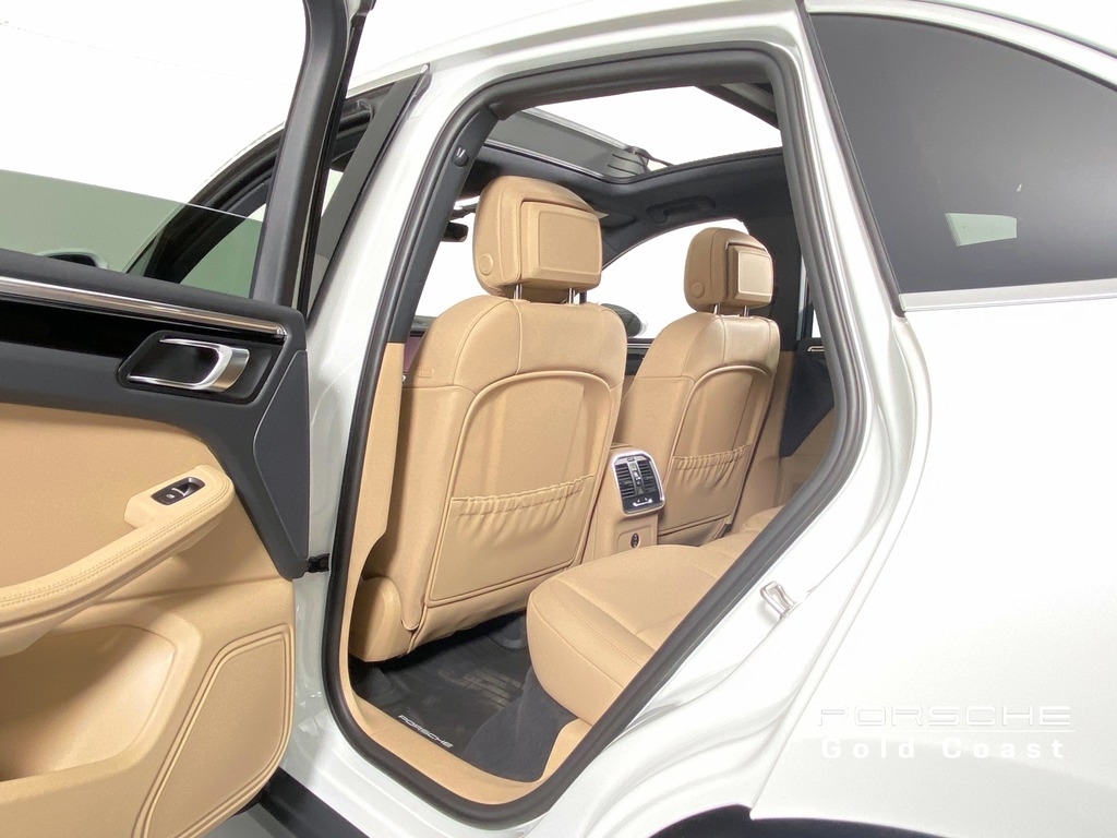 New 2023 Porsche Macan S