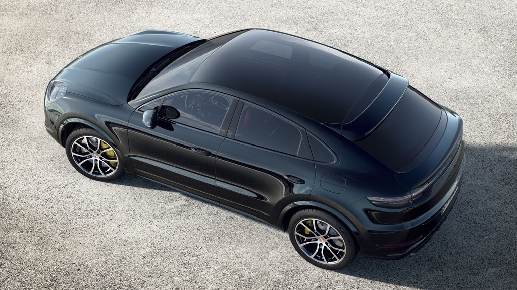 New 2022 Porsche Cayenne Turbo S EHybrid Coupe SUV in Jericho NDA59077 Porsche Gold Coast