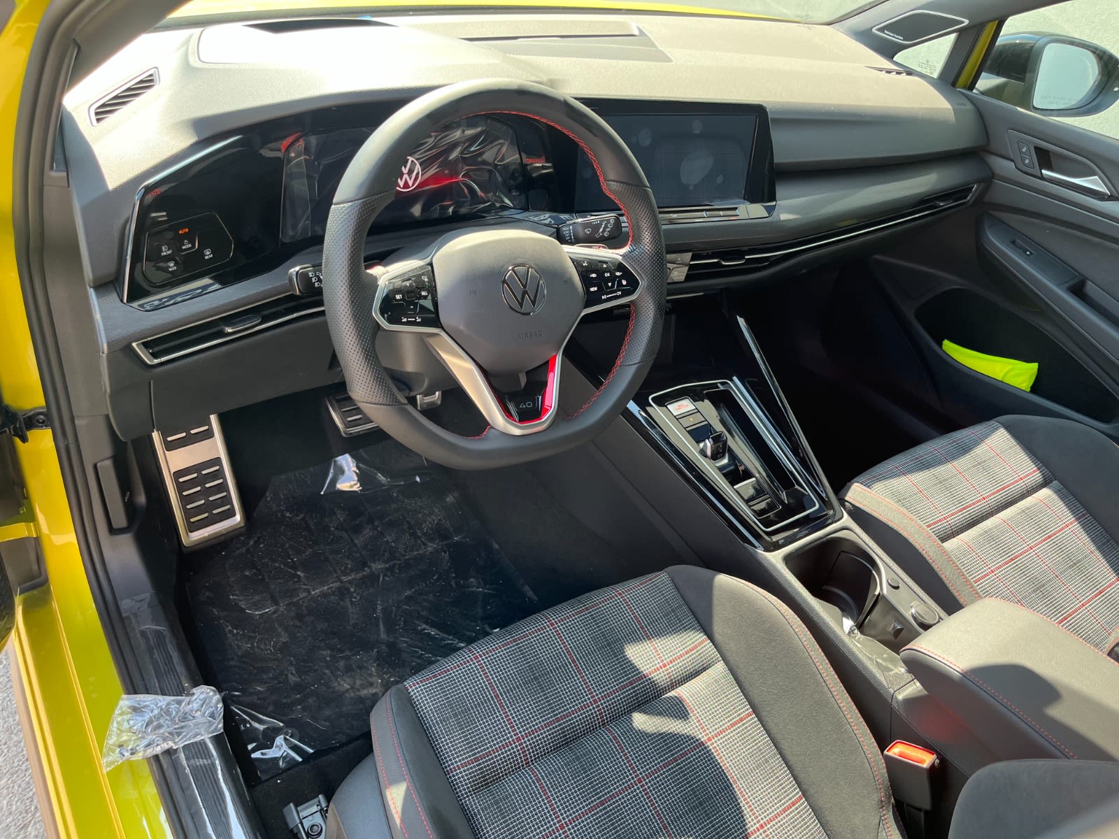 New 2023 Volkswagen Golf GTI **IN STOCK** 40TH ANNIVERSARY DSG POMELO