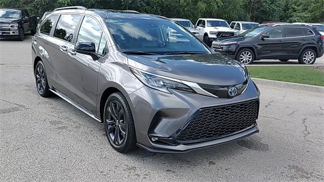 Pre-Owned 2022 Toyota Sienna XSE 4D Passenger Van for Sale #PS5116 ...