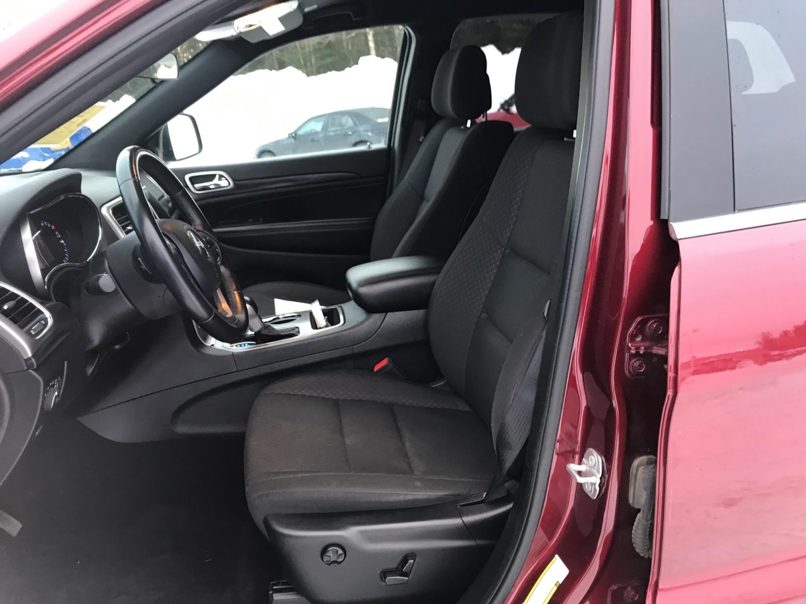 Pre-Owned 2020 Jeep Grand Cherokee Laredo 4x4