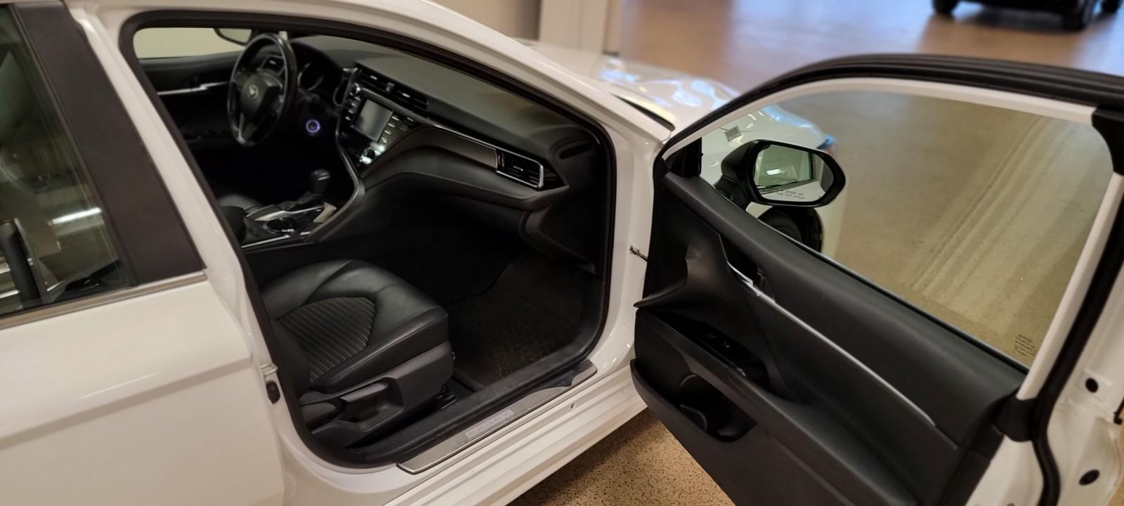Pre-Owned 2019 Toyota Camry L Auto
