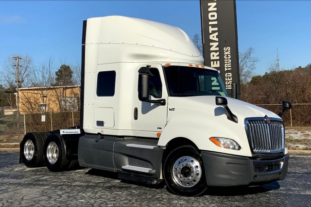 Pre-Owned 2019 International LT625 6x4 Sleeper